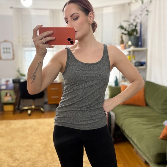 H&M Essential Grey Speckled Sleeveless Gray Tank Top - Sz Small - Picture 3 of 12